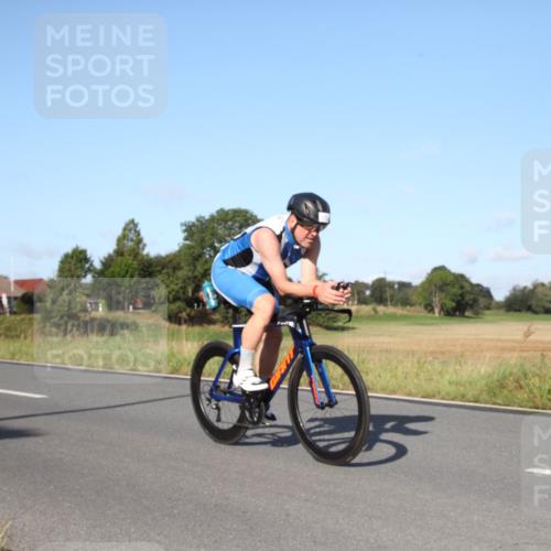 25.08.2024 - Elbe Triathlon Hamburg Fuchs,  Jonas http://msf.ph/oto/6828533 25.08.2024 09:31:38 Radfahren 242, 173, 176, 200, 373 meine-sportfotos.de