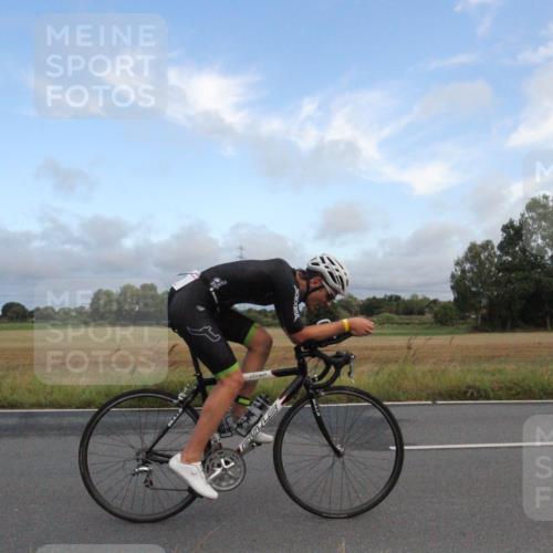 25.08.2024 - Elbe Triathlon Hamburg Fuchs,  Jonas http://msf.ph/oto/6828537 25.08.2024 08:43:57 Radfahren 74, 41 meine-sportfotos.de