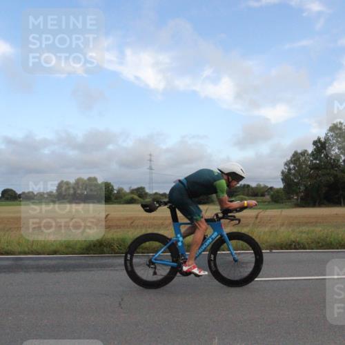 25.08.2024 - Elbe Triathlon Hamburg Fuchs,  Jonas http://msf.ph/oto/6828545 25.08.2024 08:44:24 Radfahren 45 meine-sportfotos.de
