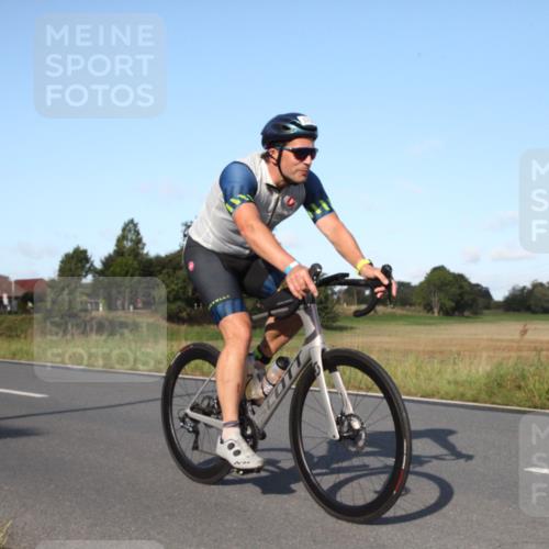 25.08.2024 - Elbe Triathlon Hamburg Fuchs,  Jonas http://msf.ph/oto/6828547 25.08.2024 09:31:43 Radfahren 173, 176, 200, 373, 397, 219, 350, 124 meine-sportfotos.de