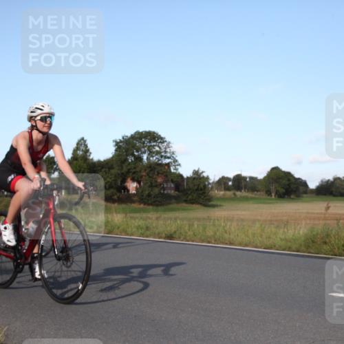 25.08.2024 - Elbe Triathlon Hamburg Fuchs,  Jonas http://msf.ph/oto/6828561 25.08.2024 09:31:48 Radfahren 200, 373, 397, 219, 350, 124, 147, 133, 469 meine-sportfotos.de