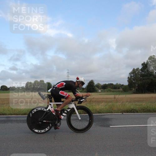 25.08.2024 - Elbe Triathlon Hamburg Fuchs,  Jonas http://msf.ph/oto/6828602 25.08.2024 08:47:35 Radfahren 47, 66 meine-sportfotos.de