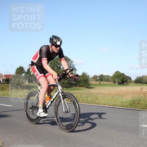 25.08.2024 - Elbe Triathlon Hamburg Fuchs,  Jonas http://msf.ph/oto/6828616 25.08.2024 09:32:16 Radfahren 59, 73, 99, 339, 107 meine-sportfotos.de