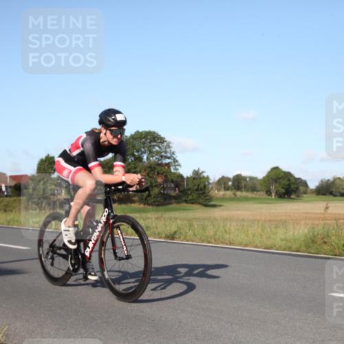 25.08.2024 - Elbe Triathlon Hamburg Fuchs,  Jonas http://msf.ph/oto/6828632 25.08.2024 09:32:22 Radfahren 73, 99, 339, 107, 366 meine-sportfotos.de