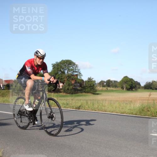 25.08.2024 - Elbe Triathlon Hamburg Fuchs,  Jonas http://msf.ph/oto/6828652 25.08.2024 09:32:36 Radfahren 127, 118, 164, 445, 441 meine-sportfotos.de