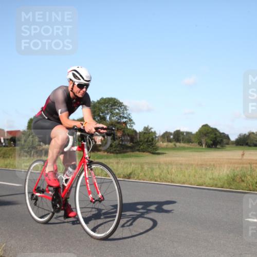 25.08.2024 - Elbe Triathlon Hamburg Fuchs,  Jonas http://msf.ph/oto/6828656 25.08.2024 09:32:41 Radfahren 445, 441, 177 meine-sportfotos.de
