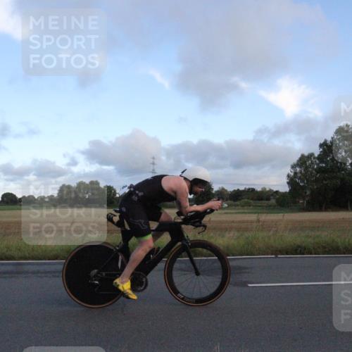 25.08.2024 - Elbe Triathlon Hamburg Fuchs,  Jonas http://msf.ph/oto/6828702 25.08.2024 08:53:14 Radfahren 117, 139, 38, 37, 172, 167 meine-sportfotos.de