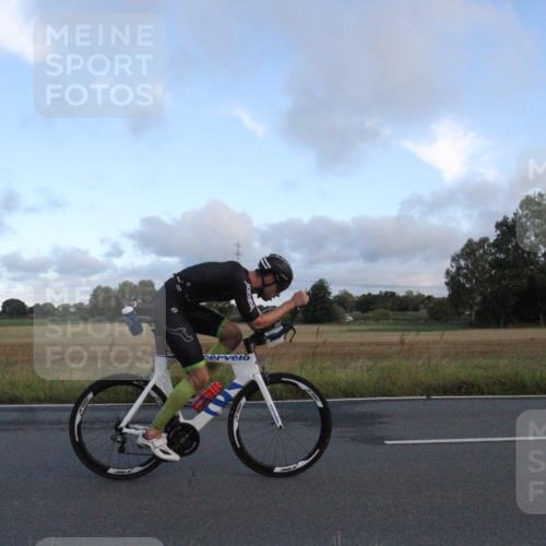 25.08.2024 - Elbe Triathlon Hamburg Fuchs,  Jonas http://msf.ph/oto/6828706 25.08.2024 08:53:16 Radfahren 139, 38, 37, 172, 167 meine-sportfotos.de