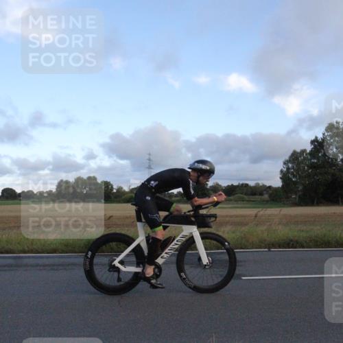 25.08.2024 - Elbe Triathlon Hamburg Fuchs,  Jonas http://msf.ph/oto/6828730 25.08.2024 08:53:39 Radfahren 50, 40 meine-sportfotos.de