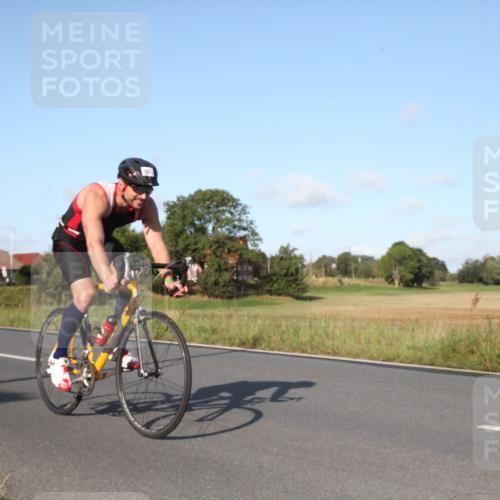 25.08.2024 - Elbe Triathlon Hamburg Fuchs,  Jonas http://msf.ph/oto/6828746 25.08.2024 09:33:51 Radfahren 228, 352, 1851, 234, 53, 256 meine-sportfotos.de