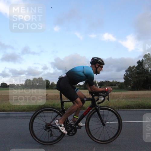 25.08.2024 - Elbe Triathlon Hamburg Fuchs,  Jonas http://msf.ph/oto/6828753 25.08.2024 08:53:53 Radfahren 161, 100, 169, 197, 188 meine-sportfotos.de