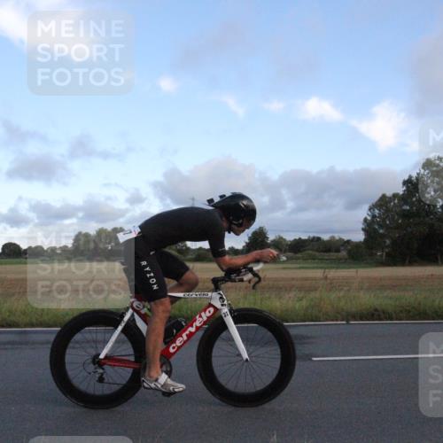 25.08.2024 - Elbe Triathlon Hamburg Fuchs,  Jonas http://msf.ph/oto/6828755 25.08.2024 08:53:56 Radfahren 100, 169, 197, 188 meine-sportfotos.de