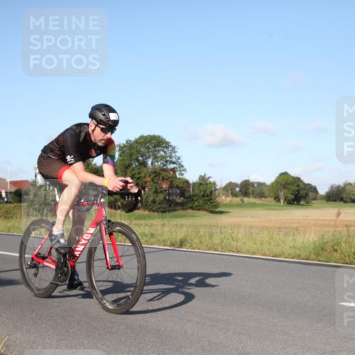 25.08.2024 - Elbe Triathlon Hamburg Fuchs,  Jonas http://msf.ph/oto/6828757 25.08.2024 09:33:54 Radfahren 1851, 234, 53, 256 meine-sportfotos.de