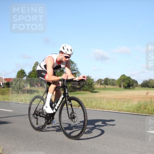 25.08.2024 - Elbe Triathlon Hamburg Fuchs,  Jonas http://msf.ph/oto/6828784 25.08.2024 09:34:34 Radfahren 232, 424, 344, 203 meine-sportfotos.de