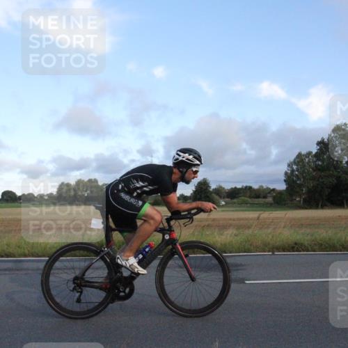 25.08.2024 - Elbe Triathlon Hamburg Fuchs,  Jonas http://msf.ph/oto/6828791 25.08.2024 08:54:36 Radfahren 89, 158, 34 meine-sportfotos.de