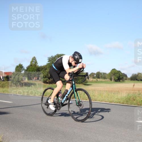 25.08.2024 - Elbe Triathlon Hamburg Fuchs,  Jonas http://msf.ph/oto/6828798 25.08.2024 09:34:41 Radfahren 344, 203, 265 meine-sportfotos.de
