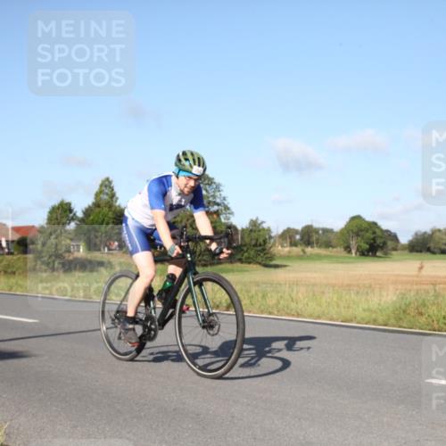25.08.2024 - Elbe Triathlon Hamburg Fuchs,  Jonas http://msf.ph/oto/6828802 25.08.2024 09:34:44 Radfahren 344, 203, 265 meine-sportfotos.de