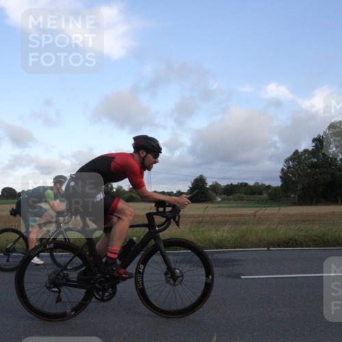25.08.2024 - Elbe Triathlon Hamburg Fuchs,  Jonas http://msf.ph/oto/6828805 25.08.2024 08:55:02 Radfahren 91, 42, 75, 56, 48, 184 meine-sportfotos.de