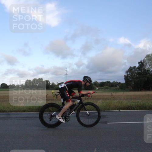 25.08.2024 - Elbe Triathlon Hamburg Fuchs,  Jonas http://msf.ph/oto/6828815 25.08.2024 08:55:07 Radfahren 42, 75, 56, 48, 184, 134 meine-sportfotos.de