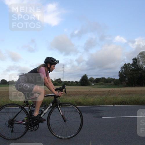 25.08.2024 - Elbe Triathlon Hamburg Fuchs,  Jonas http://msf.ph/oto/6828826 25.08.2024 08:55:15 Radfahren 134, 157, 145, 168, 95, 179 meine-sportfotos.de