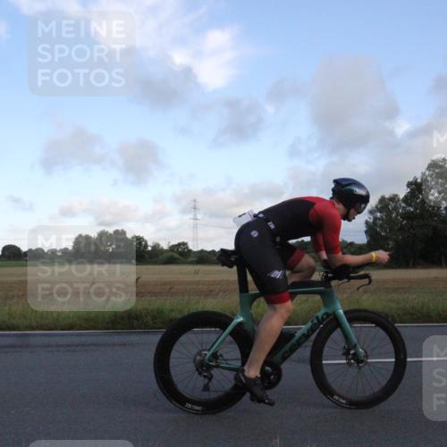 25.08.2024 - Elbe Triathlon Hamburg Fuchs,  Jonas http://msf.ph/oto/6828860 25.08.2024 08:56:05 Radfahren 84, 77 meine-sportfotos.de