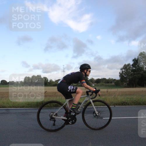 25.08.2024 - Elbe Triathlon Hamburg Fuchs,  Jonas http://msf.ph/oto/6828888 25.08.2024 08:56:50 Radfahren 154, 150, 94, 46 meine-sportfotos.de