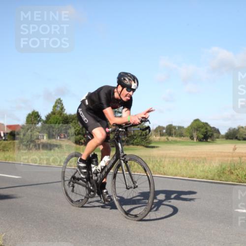 25.08.2024 - Elbe Triathlon Hamburg Fuchs,  Jonas http://msf.ph/oto/6828889 25.08.2024 09:35:53 Radfahren 294, 275, 184 meine-sportfotos.de