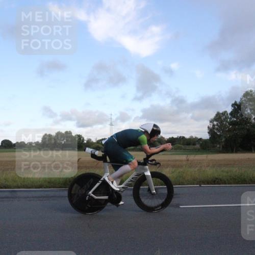25.08.2024 - Elbe Triathlon Hamburg Fuchs,  Jonas http://msf.ph/oto/6828895 25.08.2024 08:56:55 Radfahren 150, 94, 46, 86 meine-sportfotos.de