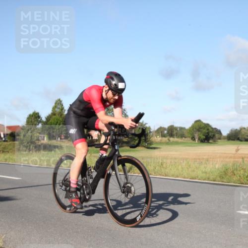 25.08.2024 - Elbe Triathlon Hamburg Fuchs,  Jonas http://msf.ph/oto/6828910 25.08.2024 09:36:14 Radfahren 209 meine-sportfotos.de