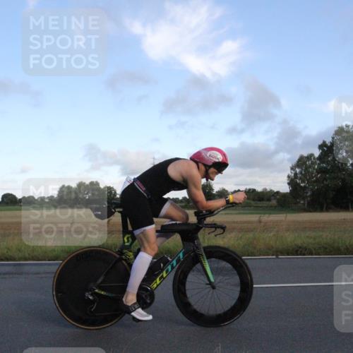 25.08.2024 - Elbe Triathlon Hamburg Fuchs,  Jonas http://msf.ph/oto/6828922 25.08.2024 08:57:18 Radfahren 193, 130, 74, 52, 61 meine-sportfotos.de