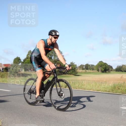 25.08.2024 - Elbe Triathlon Hamburg Fuchs,  Jonas http://msf.ph/oto/6828929 25.08.2024 09:36:34 Radfahren 119, 169, 308, 526, 190 meine-sportfotos.de