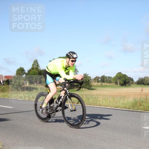 25.08.2024 - Elbe Triathlon Hamburg Fuchs,  Jonas http://msf.ph/oto/6828937 25.08.2024 09:36:37 Radfahren 169, 308, 526, 190 meine-sportfotos.de