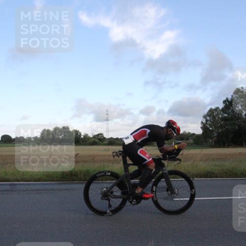 25.08.2024 - Elbe Triathlon Hamburg Fuchs,  Jonas http://msf.ph/oto/6828938 25.08.2024 08:57:37 Radfahren 58, 97, 185, 126 meine-sportfotos.de