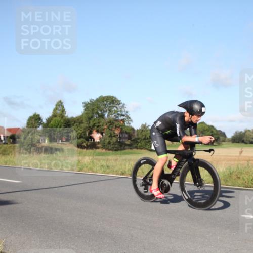 25.08.2024 - Elbe Triathlon Hamburg Fuchs,  Jonas http://msf.ph/oto/6828947 25.08.2024 09:36:47 Radfahren 281, 371, 430 meine-sportfotos.de