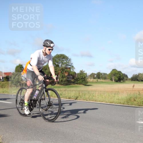 25.08.2024 - Elbe Triathlon Hamburg Fuchs,  Jonas http://msf.ph/oto/6829064 25.08.2024 09:38:46 Radfahren 404, 280, 224, 167, 465, 426 meine-sportfotos.de