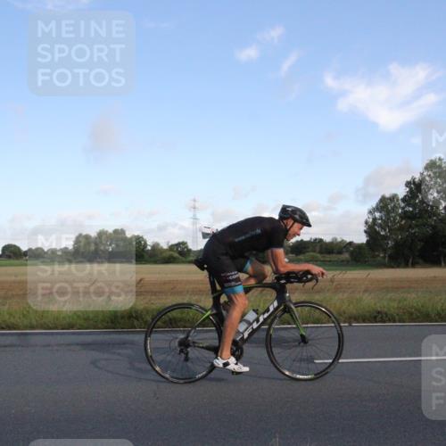 25.08.2024 - Elbe Triathlon Hamburg Fuchs,  Jonas http://msf.ph/oto/6829066 25.08.2024 09:00:35 Radfahren 88, 163, 118, 63 meine-sportfotos.de