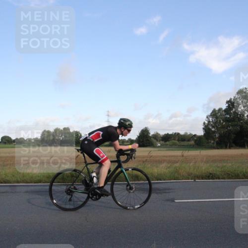 25.08.2024 - Elbe Triathlon Hamburg Fuchs,  Jonas http://msf.ph/oto/6829075 25.08.2024 09:00:40 Radfahren 163, 118, 63 meine-sportfotos.de