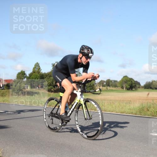 25.08.2024 - Elbe Triathlon Hamburg Fuchs,  Jonas http://msf.ph/oto/6829081 25.08.2024 09:38:53 Radfahren 465, 426, 160, 328, 354, 419 meine-sportfotos.de