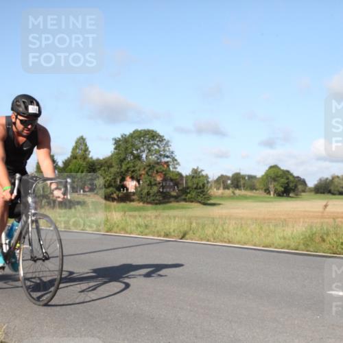 25.08.2024 - Elbe Triathlon Hamburg Fuchs,  Jonas http://msf.ph/oto/6829087 25.08.2024 09:38:54 Radfahren 465, 426, 160, 328, 354, 419 meine-sportfotos.de
