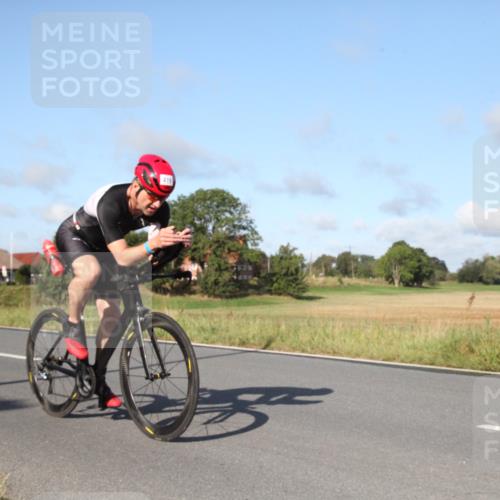 25.08.2024 - Elbe Triathlon Hamburg Fuchs,  Jonas http://msf.ph/oto/6829102 25.08.2024 09:39:00 Radfahren 354, 419, 186 meine-sportfotos.de