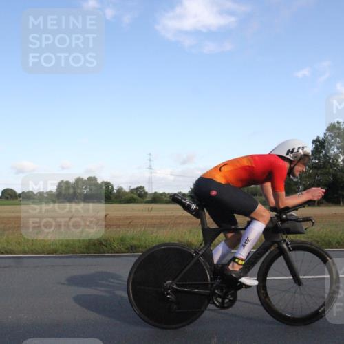 25.08.2024 - Elbe Triathlon Hamburg Fuchs,  Jonas http://msf.ph/oto/6829145 25.08.2024 09:03:33 Radfahren 68, 78 meine-sportfotos.de