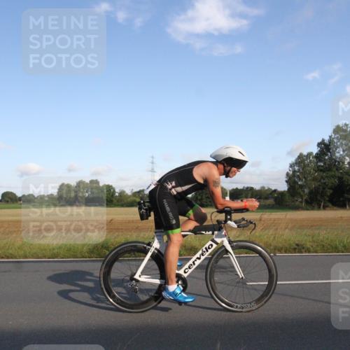 25.08.2024 - Elbe Triathlon Hamburg Fuchs,  Jonas http://msf.ph/oto/6829154 25.08.2024 09:03:42 Radfahren 156, 229, 107 meine-sportfotos.de