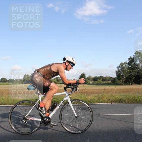 25.08.2024 - Elbe Triathlon Hamburg Fuchs,  Jonas http://msf.ph/oto/6829170 25.08.2024 09:04:01 Radfahren 257, 93, 53, 128 meine-sportfotos.de