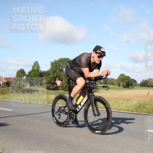 25.08.2024 - Elbe Triathlon Hamburg Fuchs,  Jonas http://msf.ph/oto/6829220 25.08.2024 09:40:16 Radfahren 415, 420, 403, 390 meine-sportfotos.de