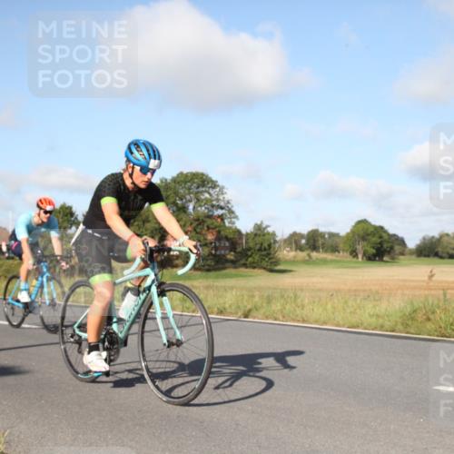 25.08.2024 - Elbe Triathlon Hamburg Fuchs,  Jonas http://msf.ph/oto/6829245 25.08.2024 09:40:48 Radfahren 238, 128, 252, 230, 318, 217 meine-sportfotos.de