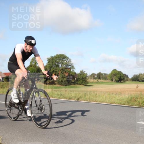 25.08.2024 - Elbe Triathlon Hamburg Fuchs,  Jonas http://msf.ph/oto/6829261 25.08.2024 09:40:51 Radfahren 238, 128, 252, 230, 318, 217 meine-sportfotos.de