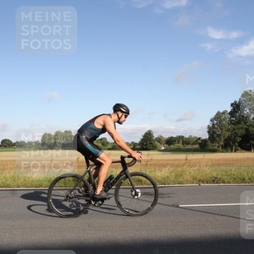 25.08.2024 - Elbe Triathlon Hamburg Fuchs,  Jonas http://msf.ph/oto/6829268 25.08.2024 09:07:23 Radfahren 190, 48, 308, 203, 100, 298, 159 meine-sportfotos.de