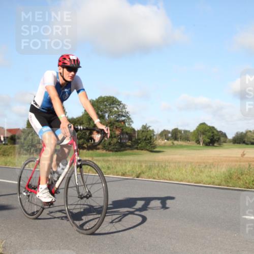 25.08.2024 - Elbe Triathlon Hamburg Fuchs,  Jonas http://msf.ph/oto/6829272 25.08.2024 09:41:01 Radfahren 210, 303, 244, 443 meine-sportfotos.de