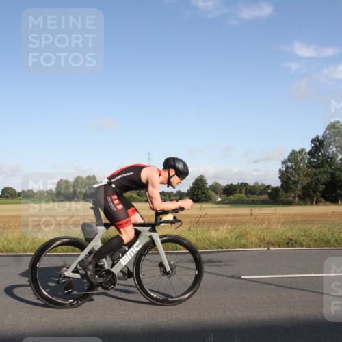 25.08.2024 - Elbe Triathlon Hamburg Fuchs,  Jonas http://msf.ph/oto/6829304 25.08.2024 09:07:48 Radfahren 39, 89, 188, 197, 81 meine-sportfotos.de