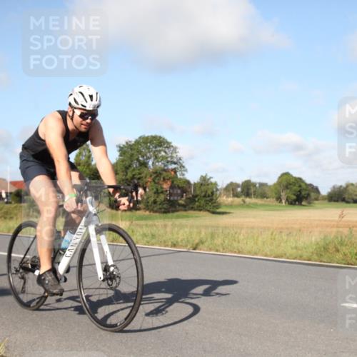 25.08.2024 - Elbe Triathlon Hamburg Fuchs,  Jonas http://msf.ph/oto/6829305 25.08.2024 09:41:14 Radfahren 548, 207, 110, 236, 163, 193, 180, 185, 293 meine-sportfotos.de